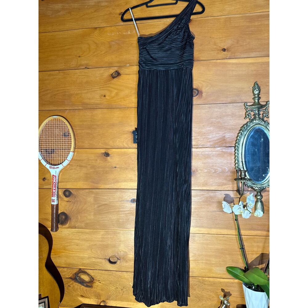 NWT Lulus Poised Performance Black Plisse One-Shoulder Maxi Dress Banquet Size S - Picture 6 of 8